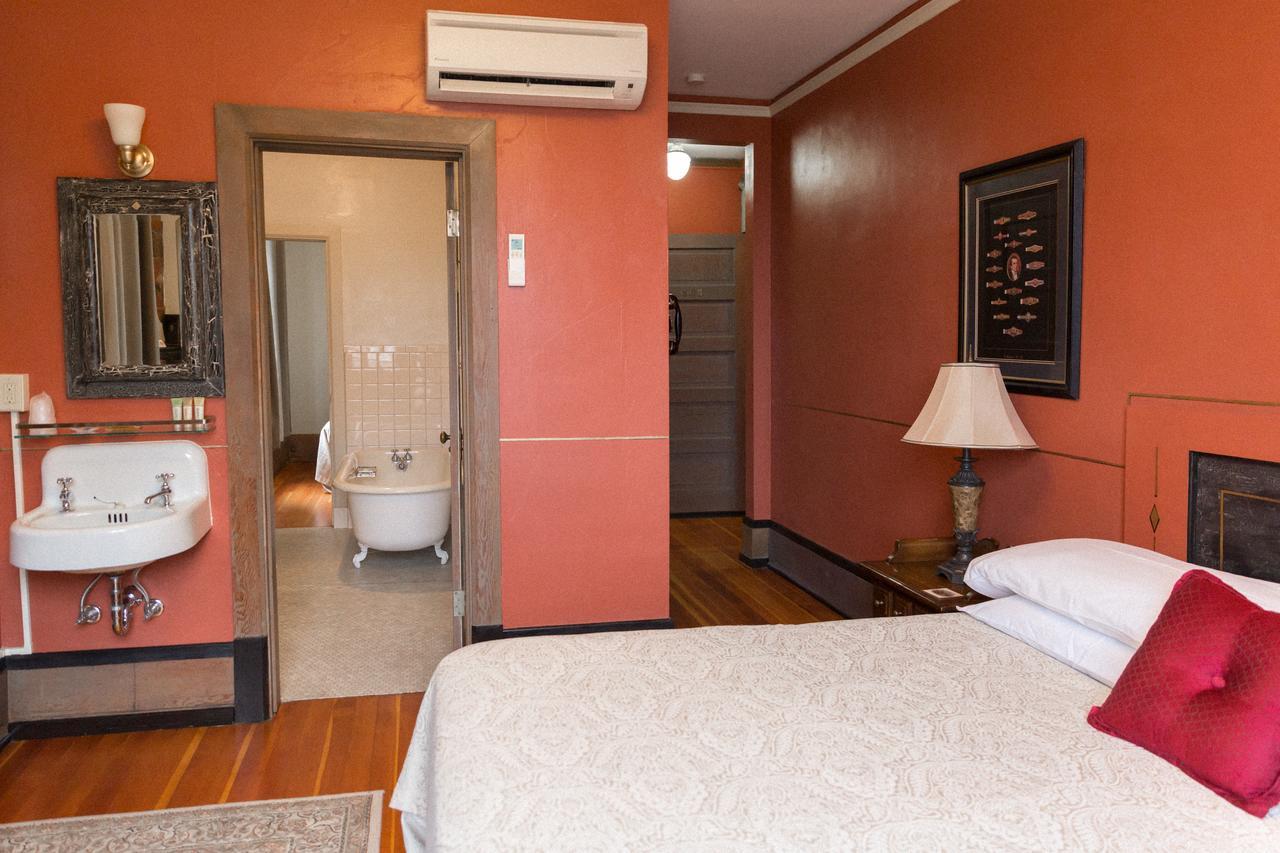 Centralia Square Grand Ballroom&Vintage Hotel Esterno foto