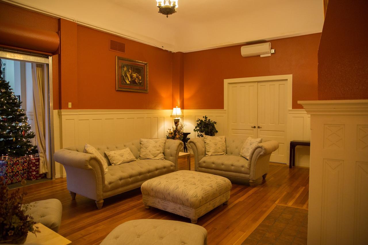 Centralia Square Grand Ballroom&Vintage Hotel Esterno foto